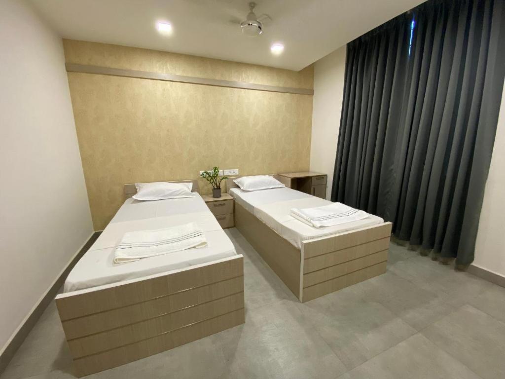 Karippals Inn Kottayam Eksteriør billede
